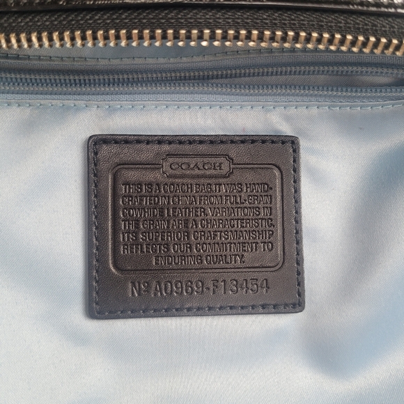 Coach Soho Chain Buckle Patent Black Leather Clutch Handbag - Picture 3 of 13